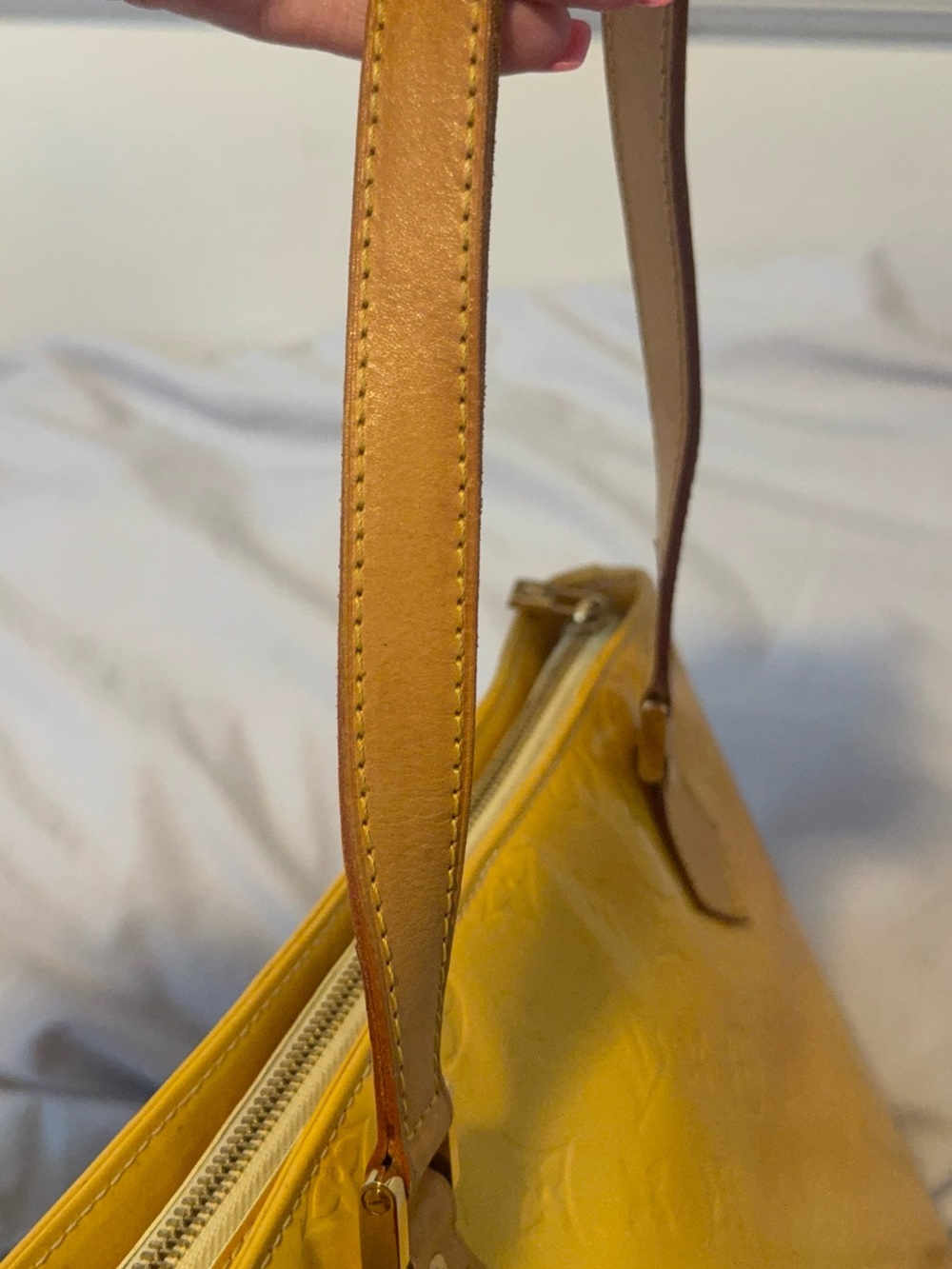 Louis Vuitton Vernis Yellow Patent Leather Tote Bag Rare Vintage Y2K - Picture 13 of 16